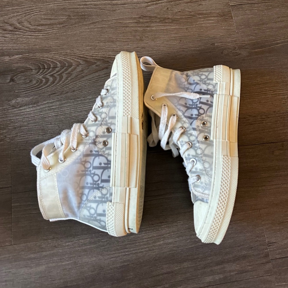 Dior sneakers